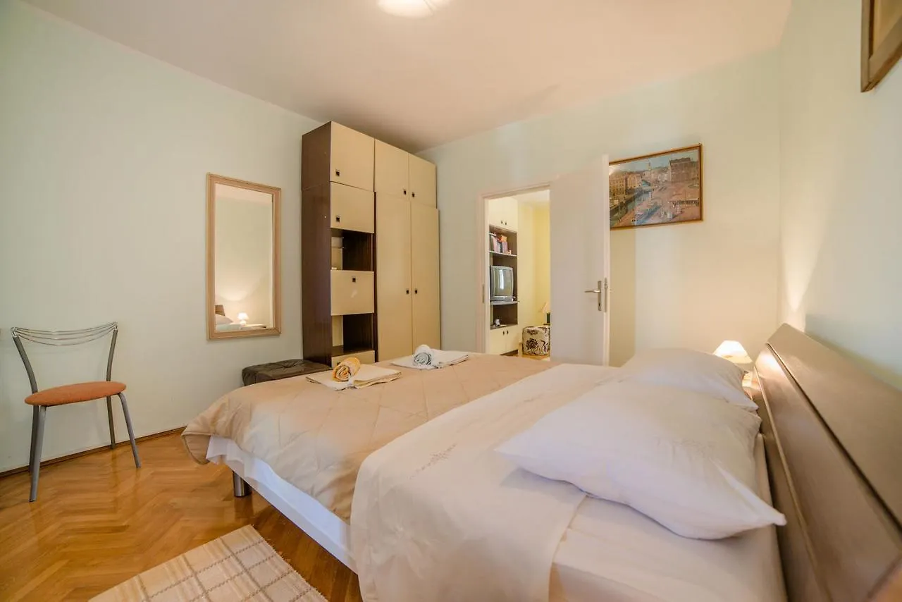 Apartments Porec 804 Chorvatsko